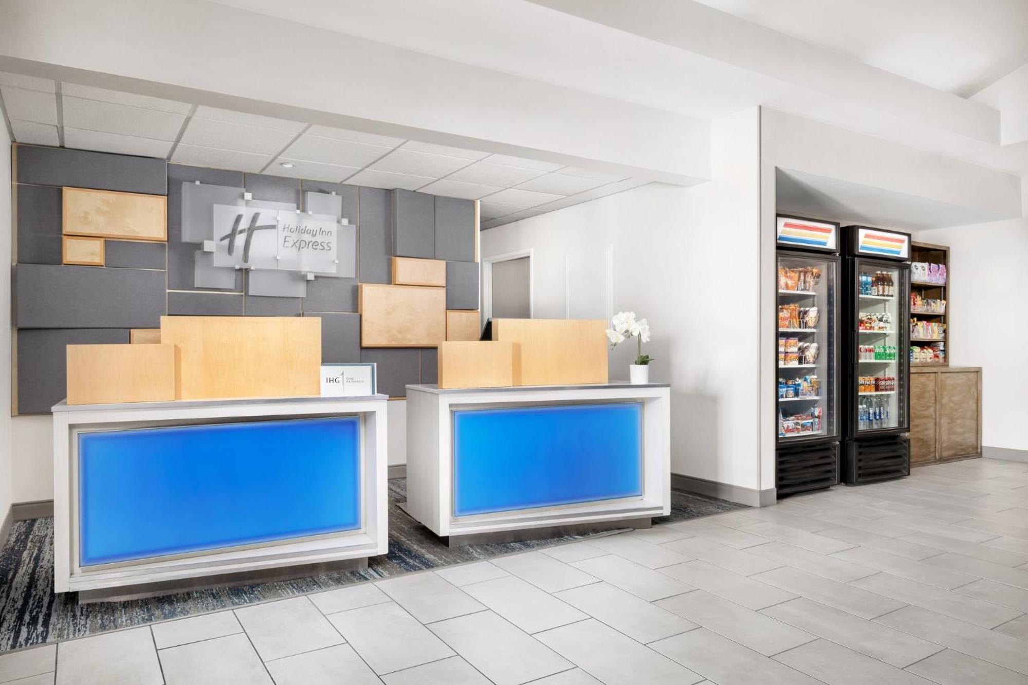 Express Vegas Stadium Area By Ihg Hotel Las Vegas